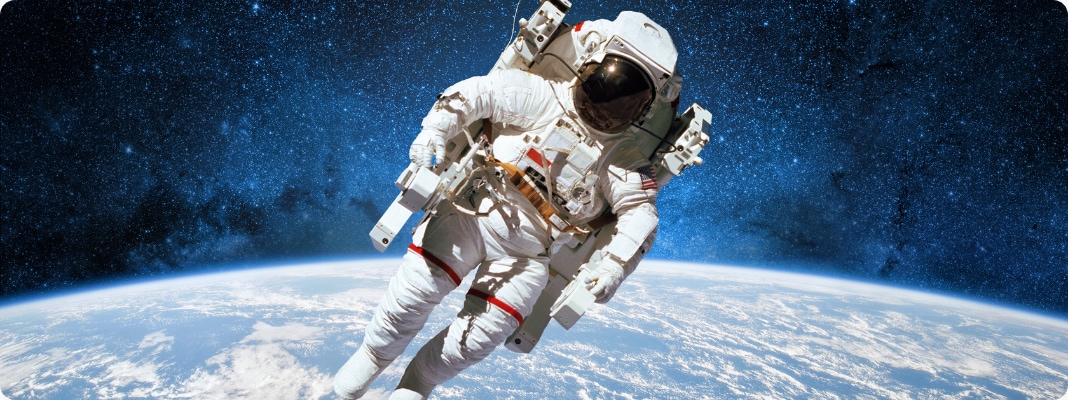 Can You Wear Contact Lenses In Space